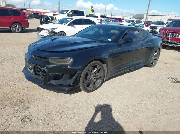 1G1FJ1R65H0160660 2017 CHEVROLET CAMARO - Image 2