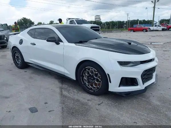 1G1FJ1R65H0181556 2017 CHEVROLET CAMARO - Image 1