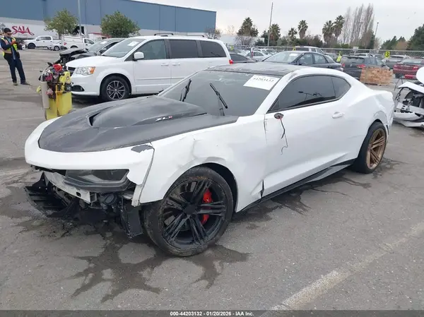1G1FJ1R65J0172653 2018 CHEVROLET CAMARO - Image 2