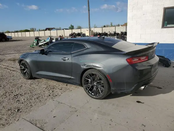 1G1FJ1R67J0128282 2018 CHEVROLET CAMARO - Image 2
