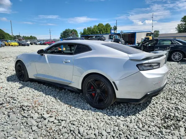 1G1FJ1R67J0175599 2018 CHEVROLET CAMARO - Image 2