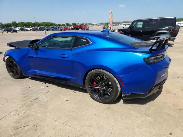 1G1FJ1R68J0126718 2018 CHEVROLET CAMARO - Image 2