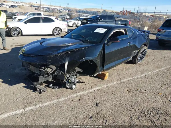 1G1FK1R61H0199260 2017 CHEVROLET CAMARO - Image 2