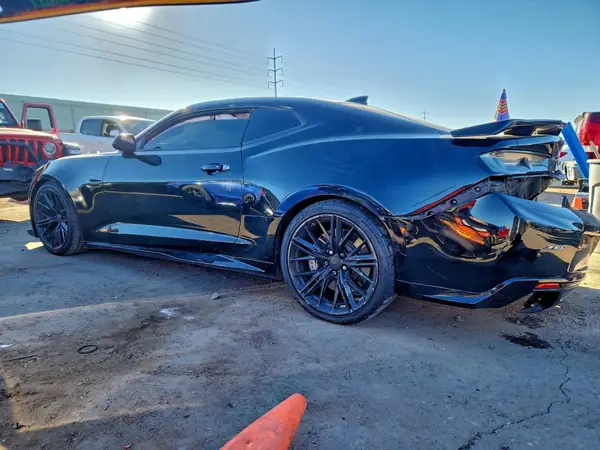 1G1FK1R61J0150906 2018 CHEVROLET CAMARO - Image 2