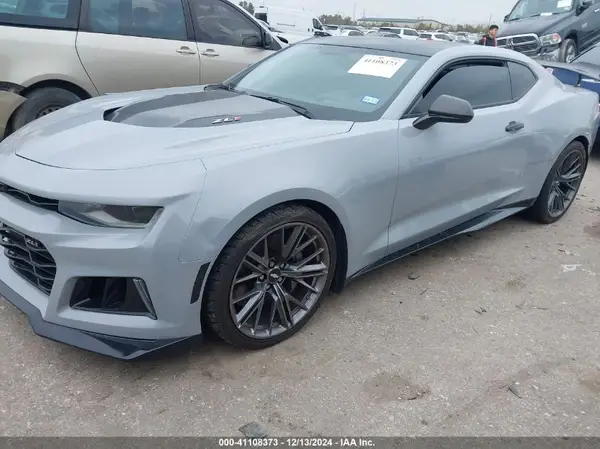 1G1FK1R61J0170119 2018 CHEVROLET CAMARO - Image 2