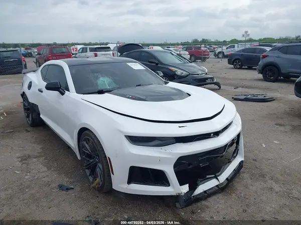 1G1FK1R62J0135833 2018 CHEVROLET CAMARO - Image 1