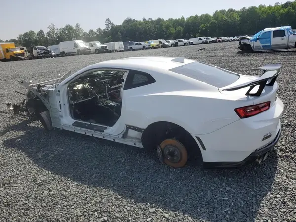 1G1FK1R64J0112764 2018 CHEVROLET CAMARO - Image 2