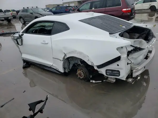 1G1FK1R6XH0187009 2017 CHEVROLET CAMARO - Image 2
