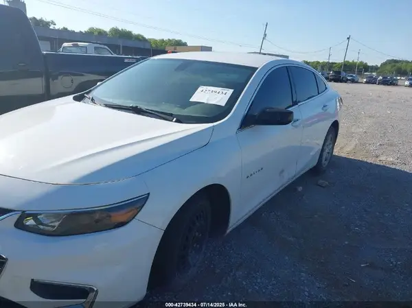 1G1ZB5ST0HF151928 2017 CHEVROLET MALIBU - Image 2
