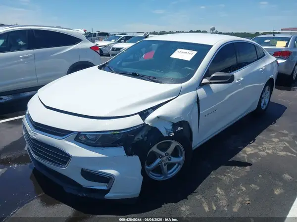 1G1ZB5ST0JF158111 2018 CHEVROLET MALIBU - Image 2