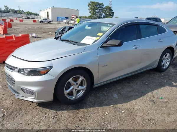 1G1ZB5ST0JF230764 2018 CHEVROLET MALIBU - Image 2