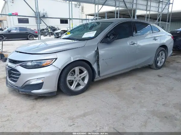 1G1ZB5ST0KF189330 2019 CHEVROLET MALIBU - Image 2