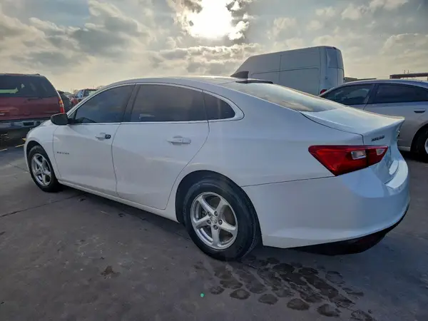 1G1ZB5ST1GF212833 2016 CHEVROLET MALIBU - Image 2