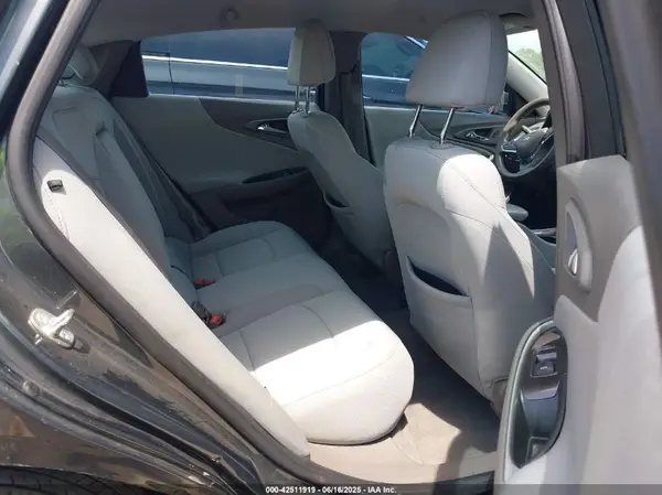 1G1ZB5ST1HF102219 2017 CHEVROLET MALIBU - Image 8