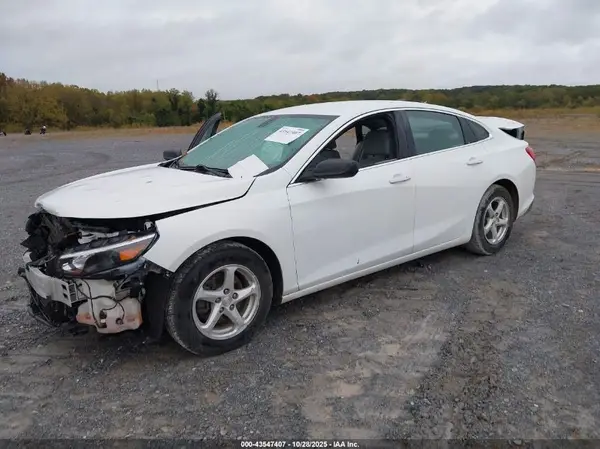 1G1ZB5ST1HF121532 2017 CHEVROLET MALIBU - Image 2