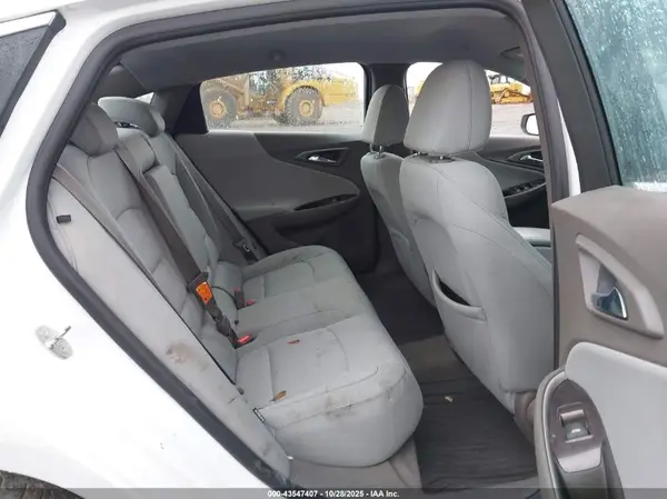 1G1ZB5ST1HF121532 2017 CHEVROLET MALIBU - Image 8