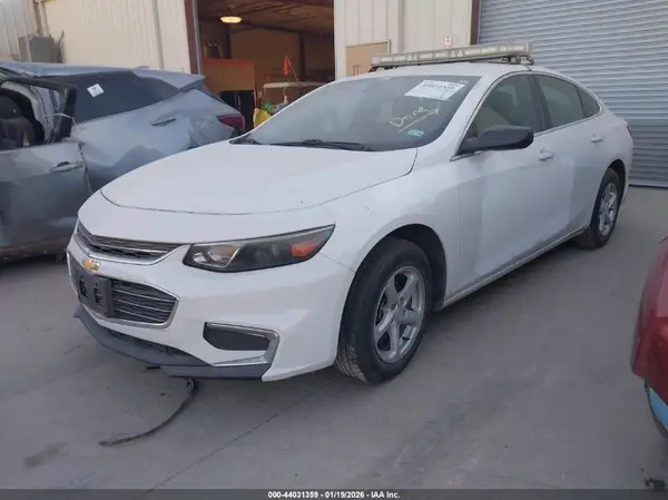 1G1ZB5ST1HF145717 2017 CHEVROLET MALIBU - Image 2