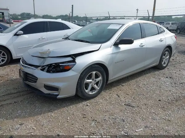 1G1ZB5ST1HF165305 2017 CHEVROLET MALIBU - Image 2