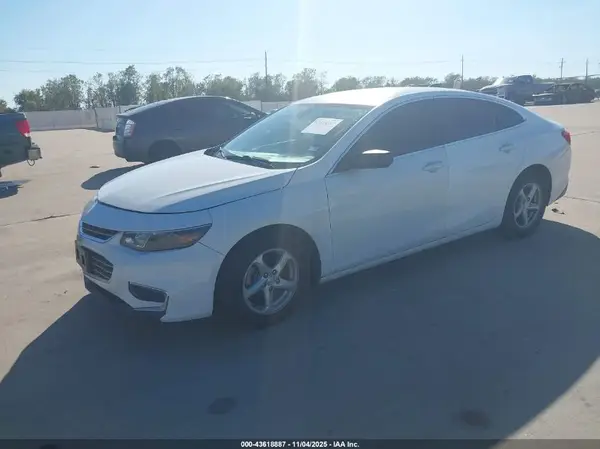 1G1ZB5ST1HF218875 2017 CHEVROLET MALIBU - Image 2