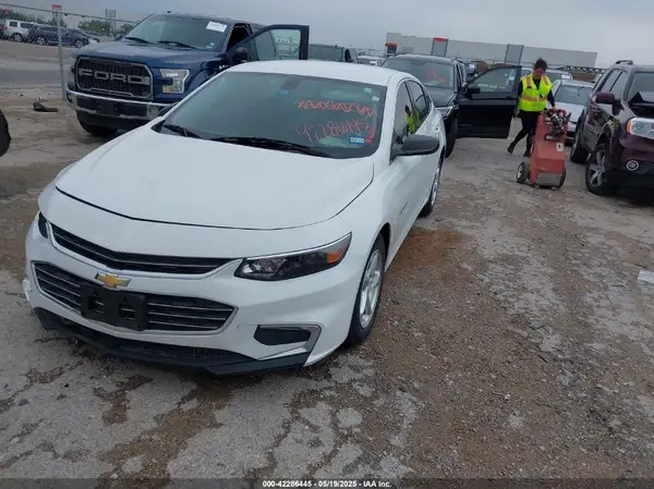 1G1ZB5ST1JF120645 2018 CHEVROLET MALIBU - Image 2