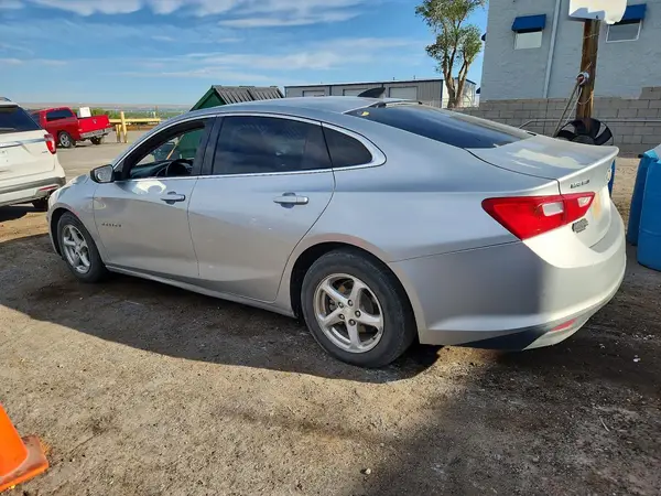 1G1ZB5ST1JF164032 2018 CHEVROLET MALIBU - Image 2