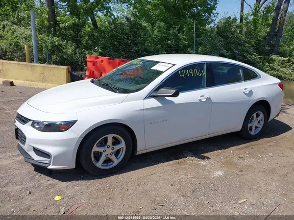 1G1ZB5ST1JF265085 2018 CHEVROLET MALIBU - Image 2