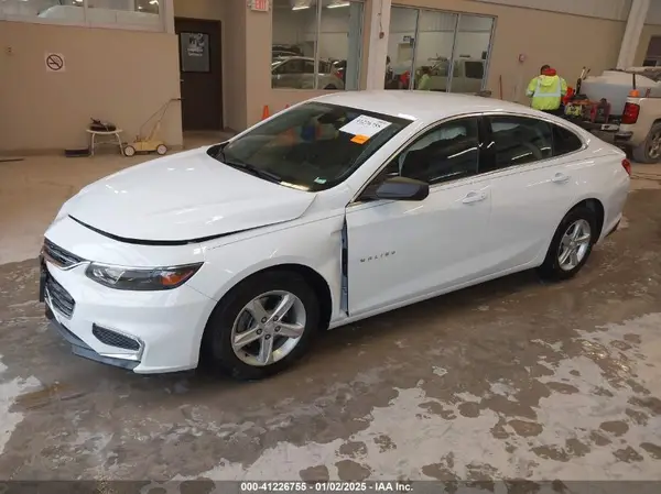 1G1ZB5ST1JF294070 2018 CHEVROLET MALIBU - Image 2