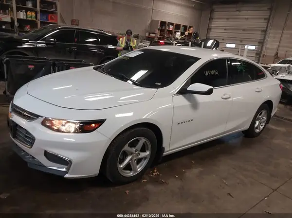 1G1ZB5ST2JF104129 2018 CHEVROLET MALIBU - Image 2