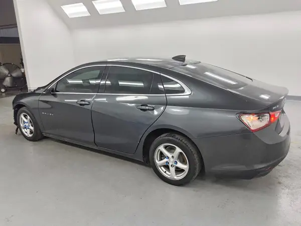 1G1ZB5ST2JF204604 2018 CHEVROLET MALIBU - Image 2