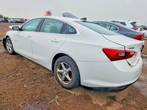 1G1ZB5ST2JF231219 2018 CHEVROLET MALIBU - Image 2