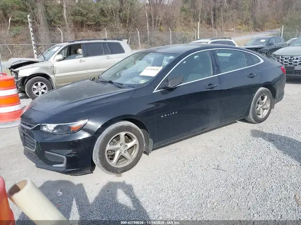 1G1ZB5ST2JF241104 2018 CHEVROLET MALIBU - Image 2