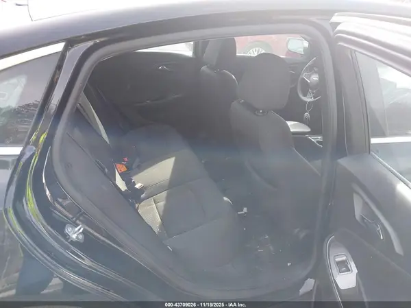 1G1ZB5ST2JF241104 2018 CHEVROLET MALIBU - Image 8