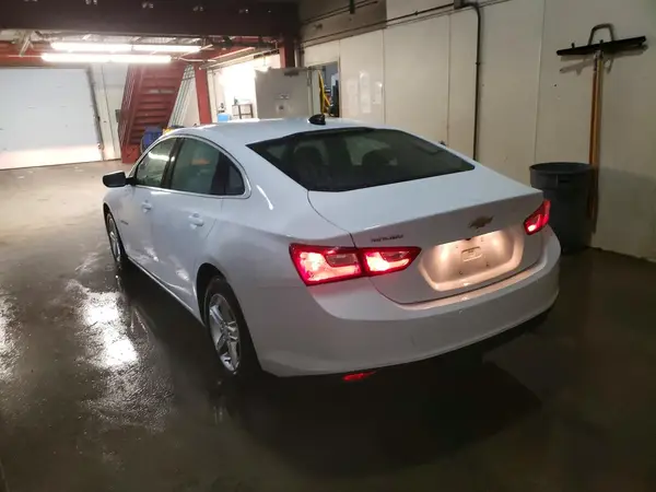 1G1ZB5ST2NF215592 2022 CHEVROLET MALIBU - Image 2