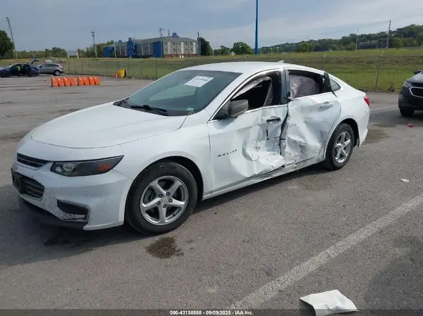 1G1ZB5ST3HF108927 2017 CHEVROLET MALIBU - Image 2