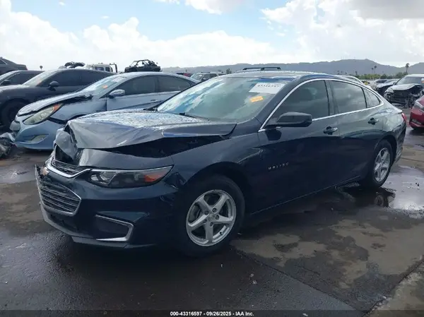 1G1ZB5ST3HF129017 2017 CHEVROLET MALIBU - Image 2