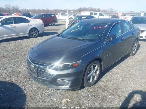 1G1ZB5ST3HF137165 2017 CHEVROLET MALIBU - Image 2