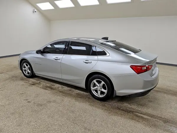 1G1ZB5ST3HF194479 2017 CHEVROLET MALIBU - Image 2