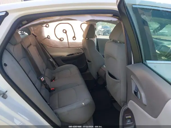 1G1ZB5ST3HF222572 2017 CHEVROLET MALIBU - Image 8