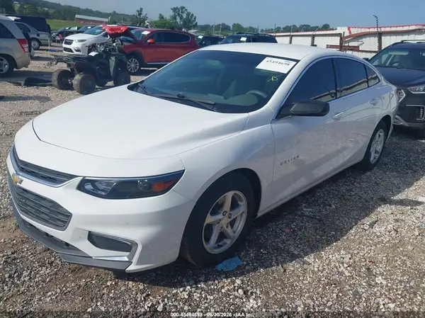 1G1ZB5ST3JF213943 2018 CHEVROLET MALIBU - Image 2