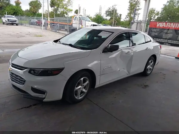 1G1ZB5ST3JF289257 2018 CHEVROLET MALIBU - Image 2