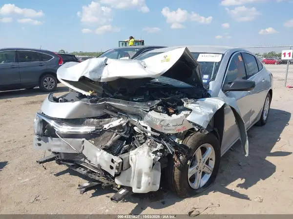 1G1ZB5ST3KF184140 2019 CHEVROLET MALIBU - Image 2