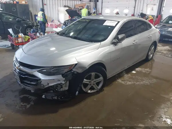 1G1ZB5ST3KF186986 2019 CHEVROLET MALIBU - Image 2