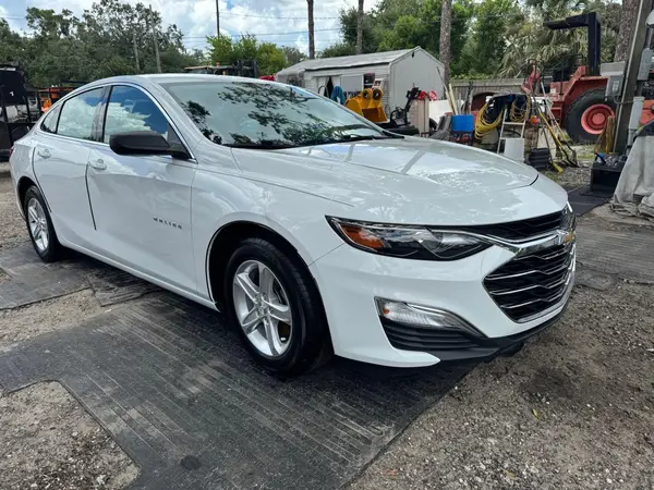 1G1ZB5ST3KF189533 2019 CHEVROLET MALIBU - Image 1