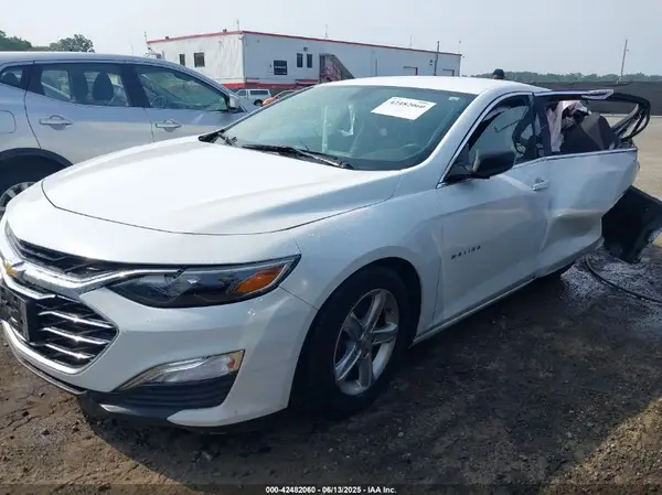 1G1ZB5ST3KF200112 2019 CHEVROLET MALIBU - Image 2
