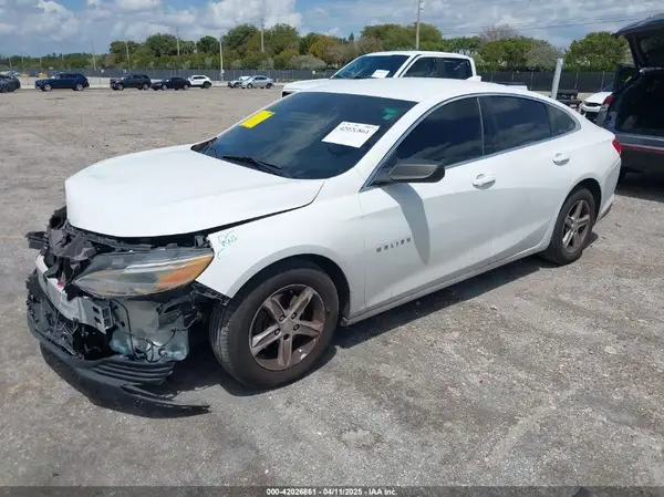 1G1ZB5ST3KF215631 2019 CHEVROLET MALIBU - Image 2
