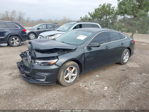 1G1ZB5ST4HF134646 2017 CHEVROLET MALIBU - Image 2