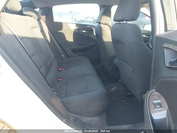 1G1ZB5ST4HF137188 2017 CHEVROLET MALIBU - Image 8