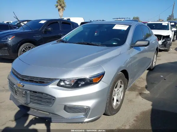 1G1ZB5ST4HF139264 2017 CHEVROLET MALIBU - Image 2