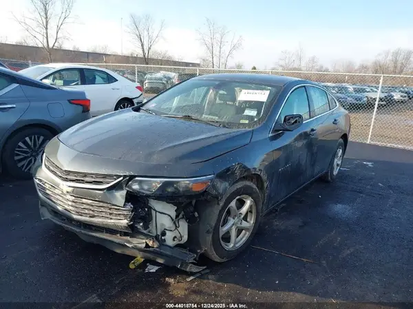 1G1ZB5ST4HF159868 2017 CHEVROLET MALIBU - Image 2