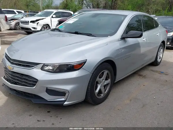 1G1ZB5ST4HF178243 2017 CHEVROLET MALIBU - Image 2